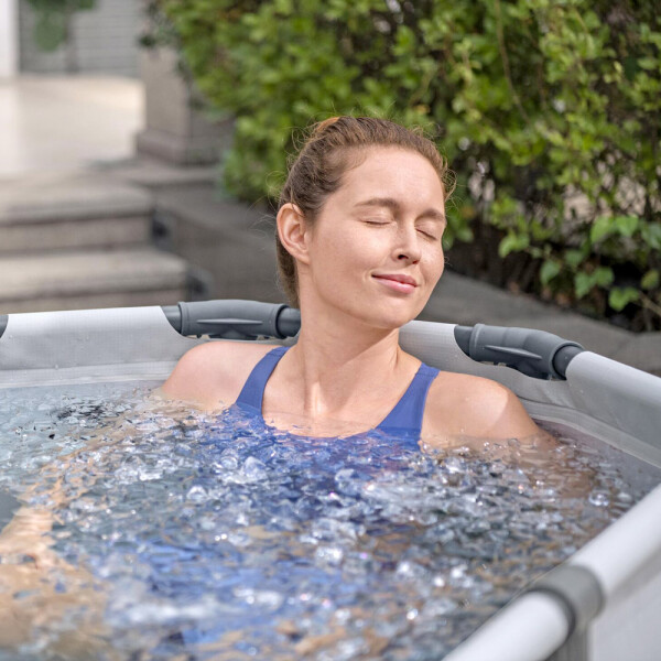 Bestway Hidegvizes merülőmedence Lay-Z-Spa Glacial Dip2